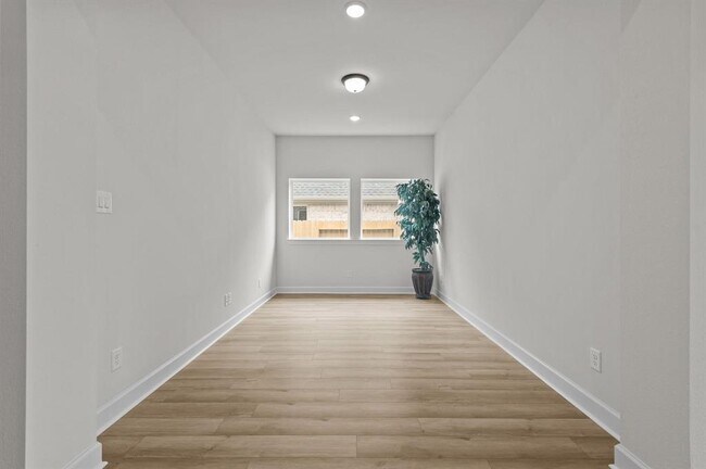 Foto del edificio - 29626 Cedar Elm Wy