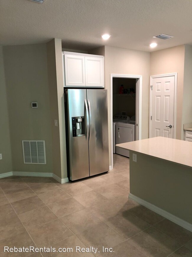 Foto del edificio - 2 br, 2 bath House - 375 ORCHARD PASS AVE