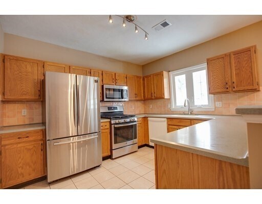 Primary Photo - 290 Allerton Commons Ln