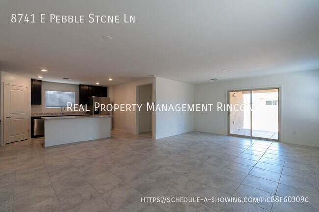 Foto del edificio - 8741 E Pebble Stone Ln