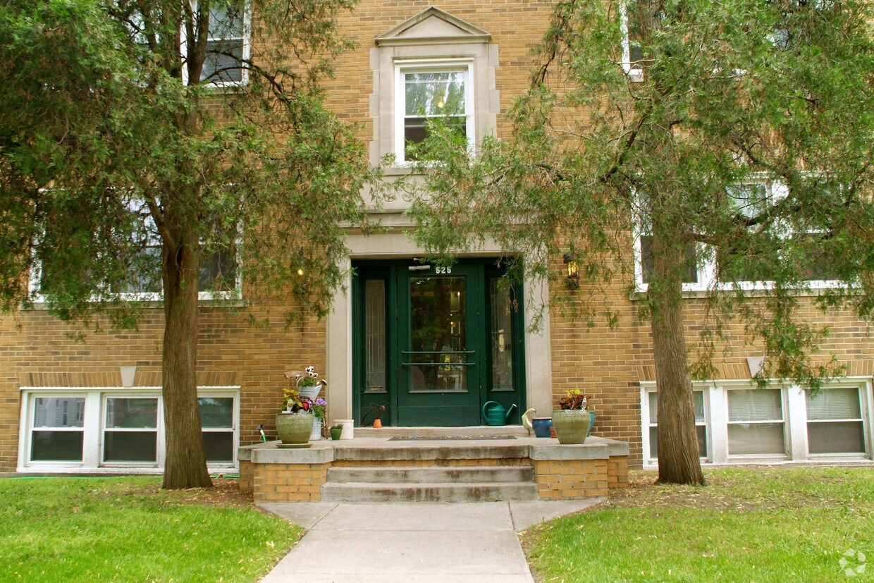 Building Photo - 525 W 4th St