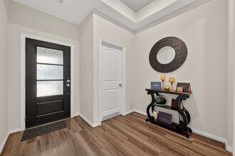 Building Photo - 15950 Boom Dr