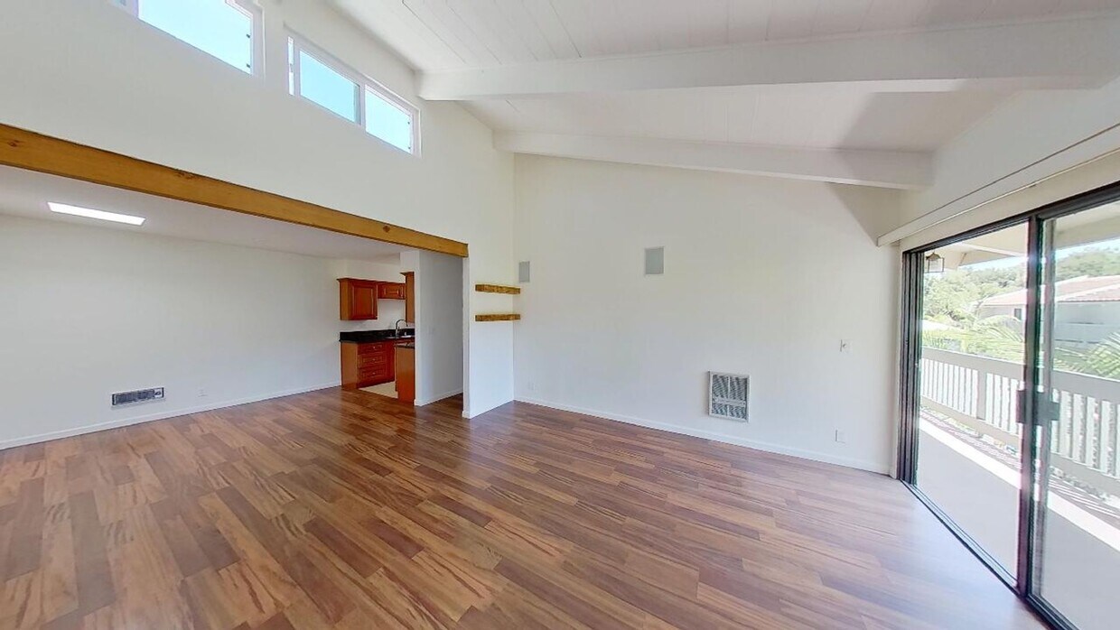 Foto principal - One Bedroom One Bath La Goleta Condo - Clo...