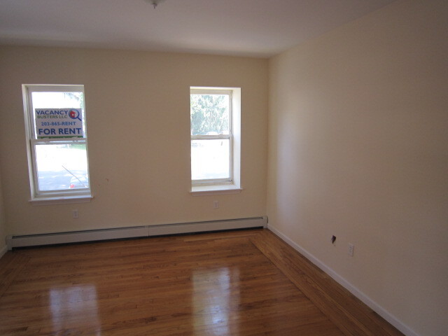Building Photo - 310 Edgewood Ave