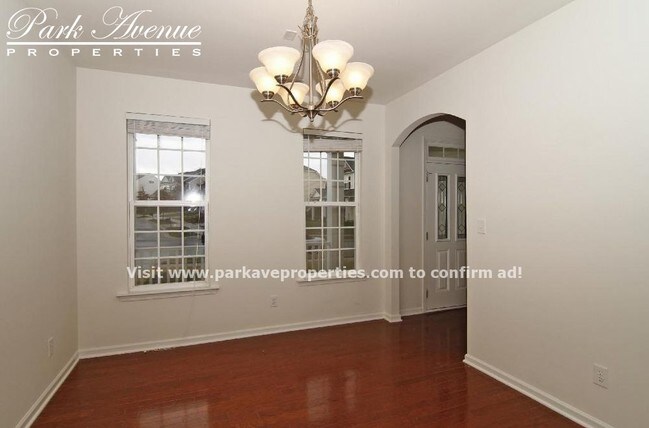 Foto del edificio - 18023 Train Station Dr