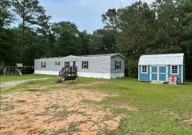 Building Photo - 161 Burr Rd