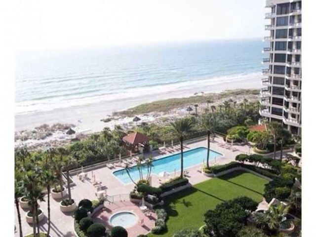 Foto del edificio - 1241 Gulf of Mexico Dr