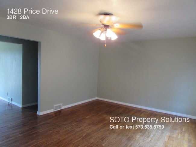 Building Photo - 1428 Price Dr