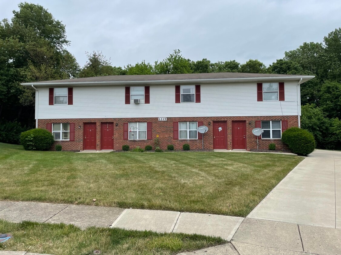 Primary Photo - 1220 Bunker Hill Rd