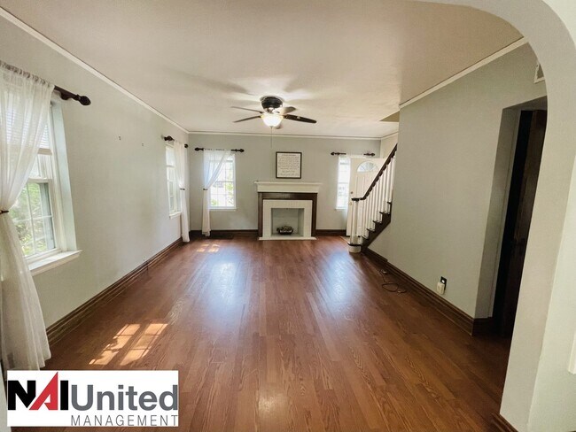 Foto del edificio - 3 bedroom, 2 bathroom close to Unity Point...