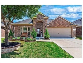 Building Photo - 317 Whitman Dr
