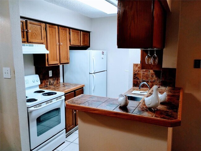 Foto del edificio - 11201 Lynbrook Dr