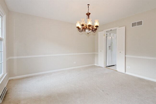 Foto del edificio - 18 Oak Brook Rd