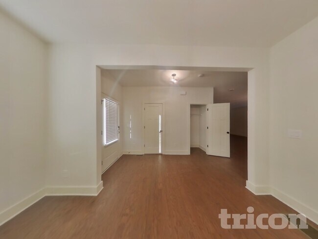 Building Photo - 506 Oscar Way