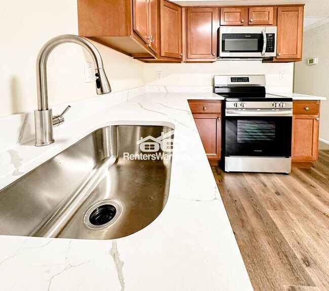 Building Photo - 10642 High Beam Ct