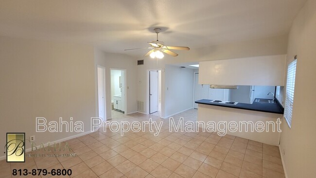 Foto del edificio - 9213 N 13th St