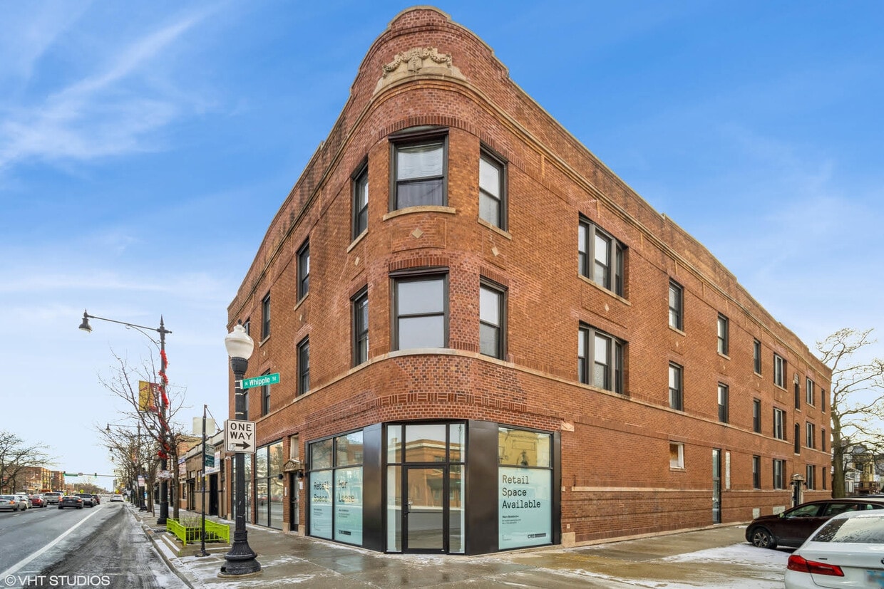 Primary Photo - 3025 W Irving Park Rd