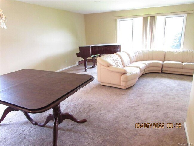 Building Photo - 30 Nimitz Pl