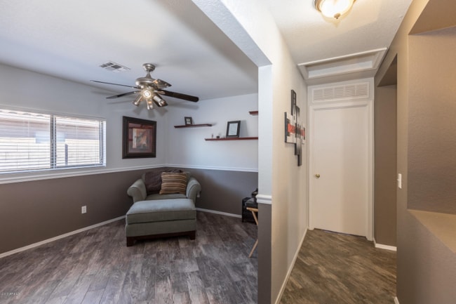 Building Photo - 3016 W White Feather Ln