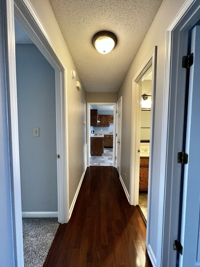Building Photo - 229 Grassmire Dr