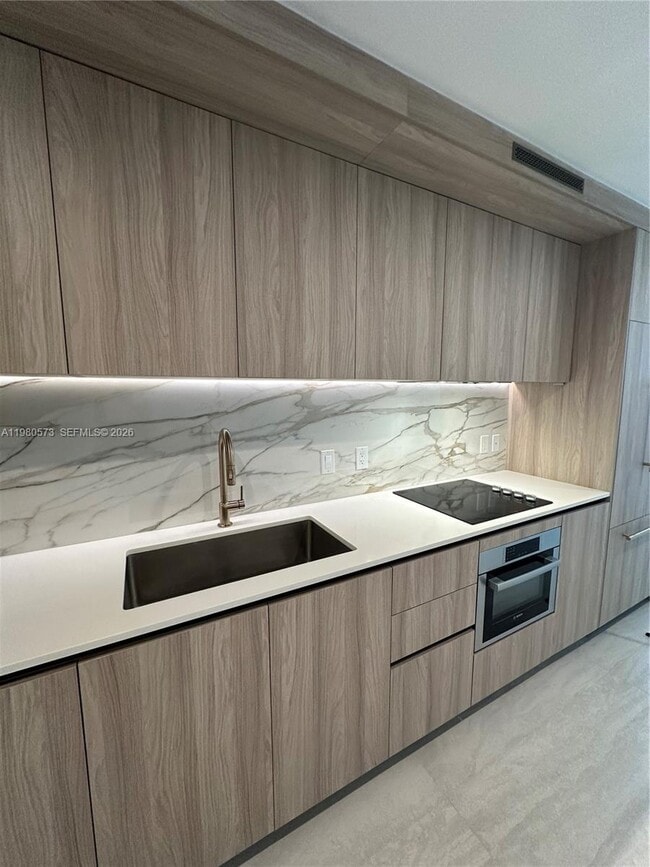 Building Photo - 77 SE 5th St