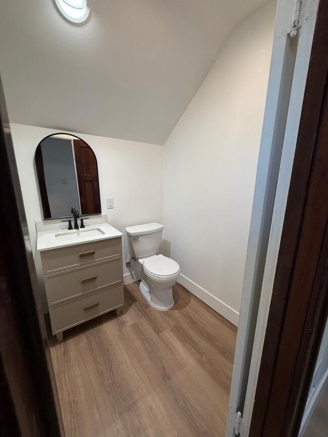 Building Photo - 3770 E Somers Ave