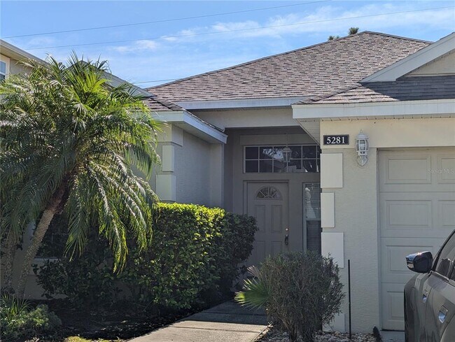 Foto del edificio - 5281 Los Palma Vista Dr