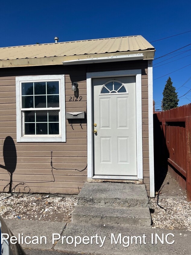 Primary Photo - 2129 Orchard Ave
