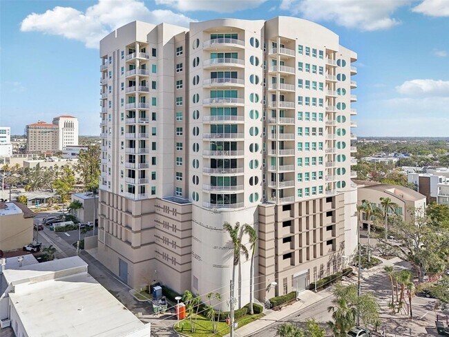 Foto del edificio - 1771 Ringling Blvd
