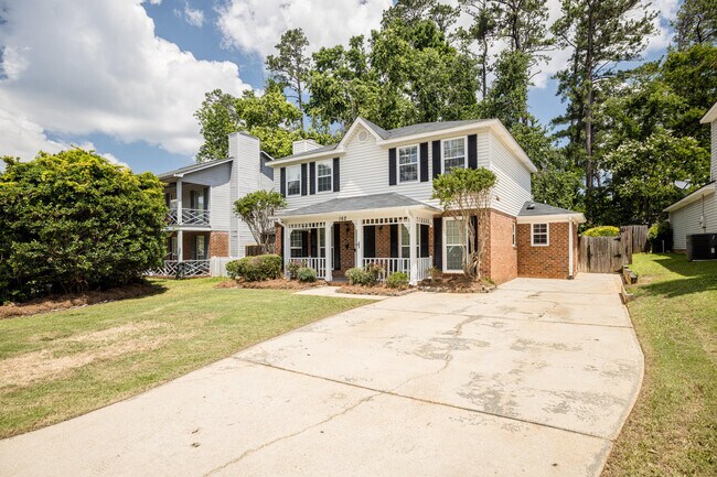 Foto del edificio - 162 Moss Creek Dr