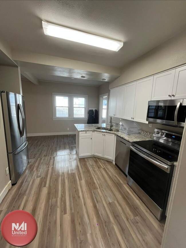 Foto del edificio - Four bedroom, two bathroom home for rent