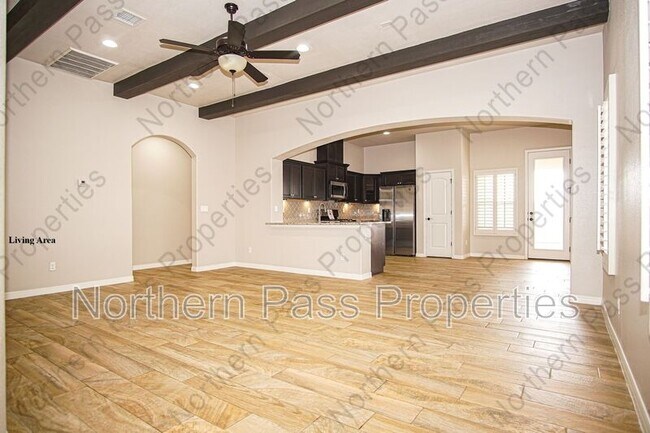 Foto del edificio - 12910 Terrington Ave