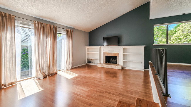 Foto del edificio - 37 Greenridge Ct