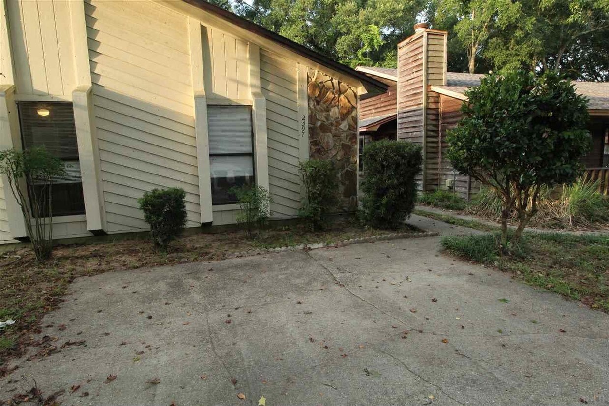 Primary Photo - 2397 Shoal Creek Dr