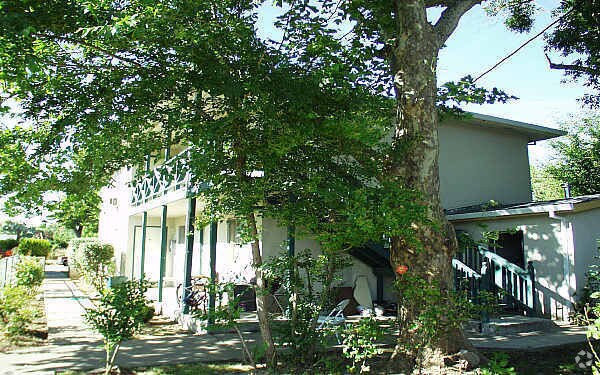 Building Photo - 2123 15th Ave