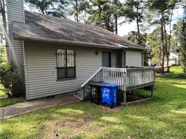 Building Photo - 6464 Pittsfield Dr