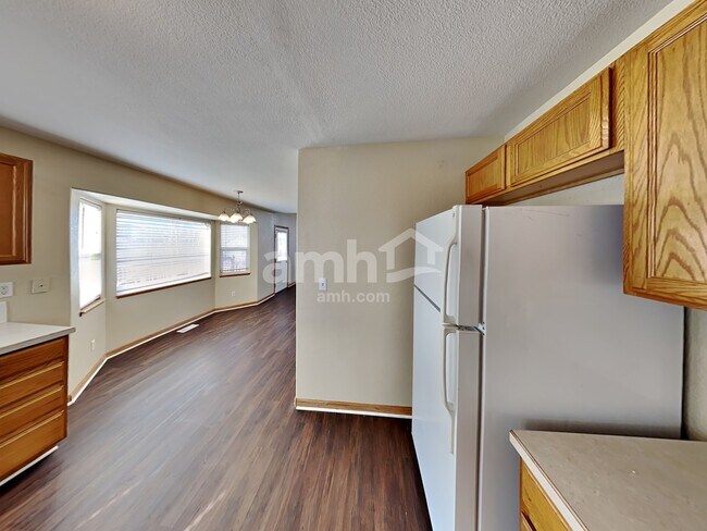 Foto del edificio - 3808 Ironhorse Dr