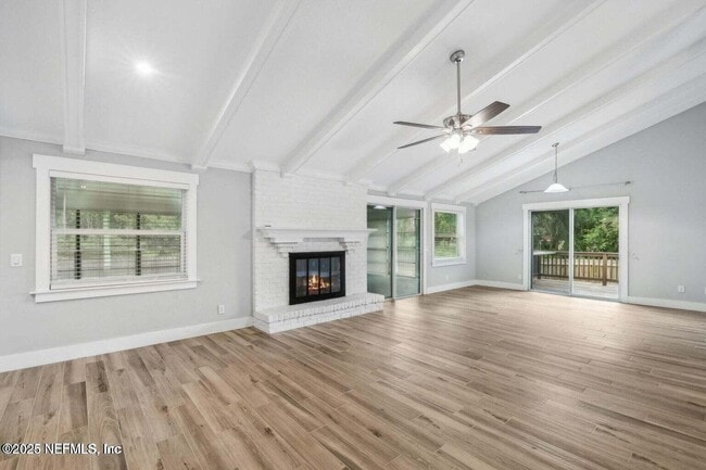 Building Photo - 5609 Hyde Park Cir