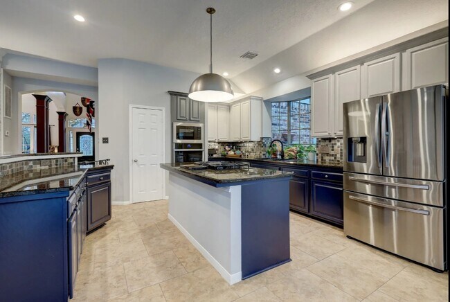 Foto del edificio - 7807 Allegro Dr