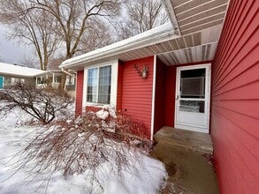 Building Photo - 5500 Kalamazoo Ave SE