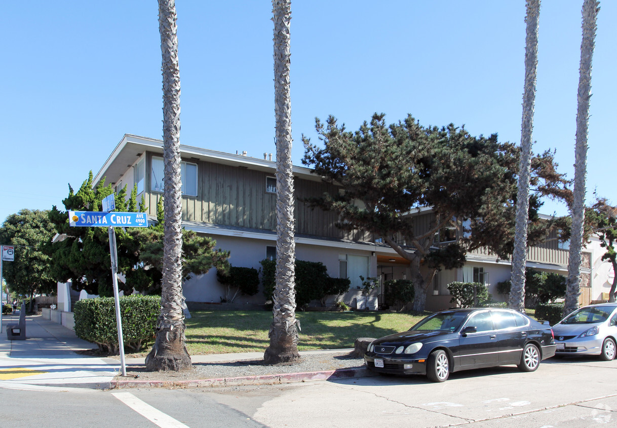 Foto principal - 4882-4896 Santa Cruz Ave
