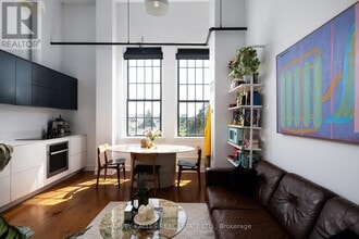 Building Photo - 183 Dovercourt Rd