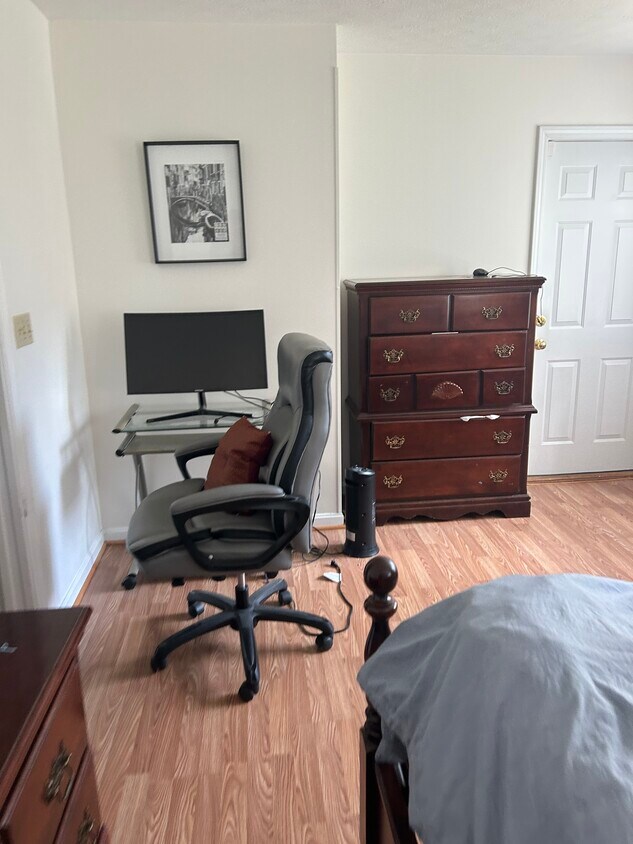 Foto del edificio - 4208 Browns Ln