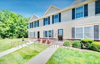 Building Photo - 136 Old Tavern Cir