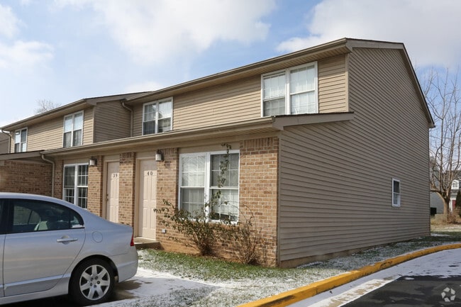 Building Photo - 1100 Horseman's Ln