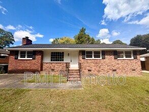 Building Photo - 1805 Carousel Cir