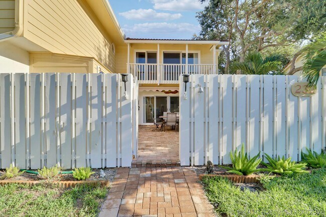 Building Photo - 232 Seabreeze Cir