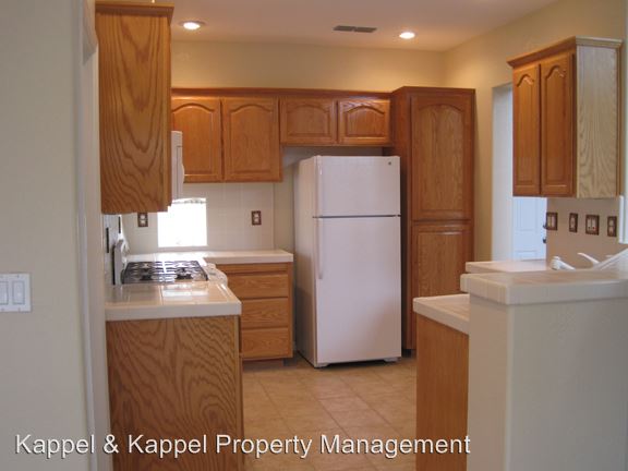 Building Photo - 107 Dewberry Dr