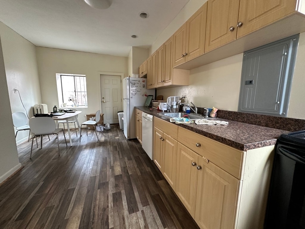 Foto principal - 34 Symphony Rd