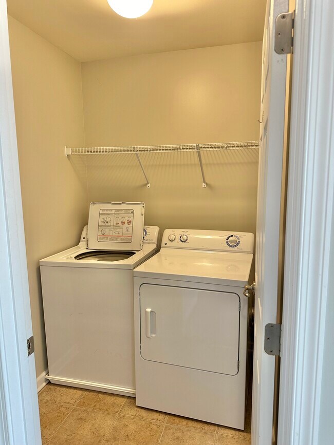 Foto del edificio - 251 Cedar Crossing Ln